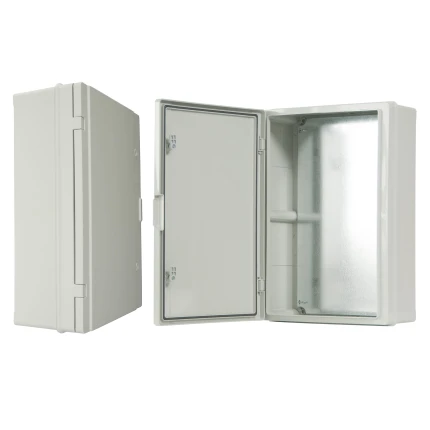 Skriňa C.1603 IP65 400x600x200mm plné dvere s montážnym plechom