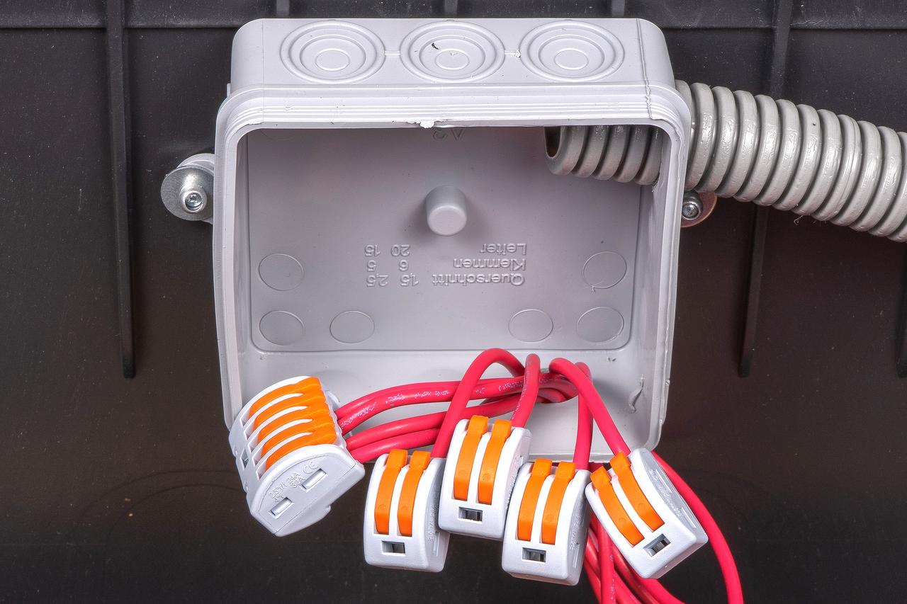 READYBOX Profi Hunter pre 5 sekcií 24V + sedlový ventil 1"