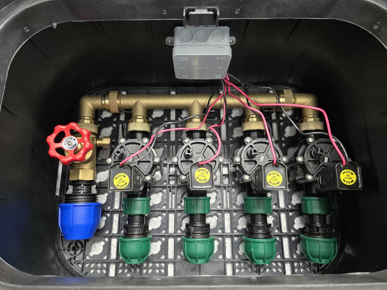 READYBOX Profi Rain Bird pre 4 sekcie 9VDC + sedlový ventil 1"